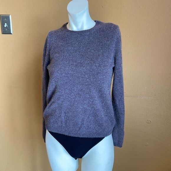 TAHARI 100% Cashmere Crew Neck Pullover Purple Sweater sz L - Picture 1 of 9